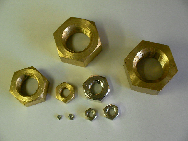 黄銅低カドミ 寸切 M4x10 ニッケル  - 5
